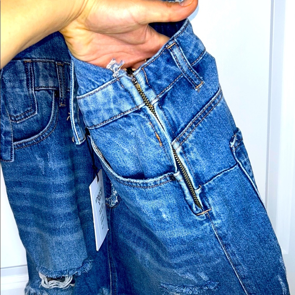 Insane Gene Simple Day - Frayed Detailed Denim Overall
Mini Dress Size Large - Picture 8 of 12